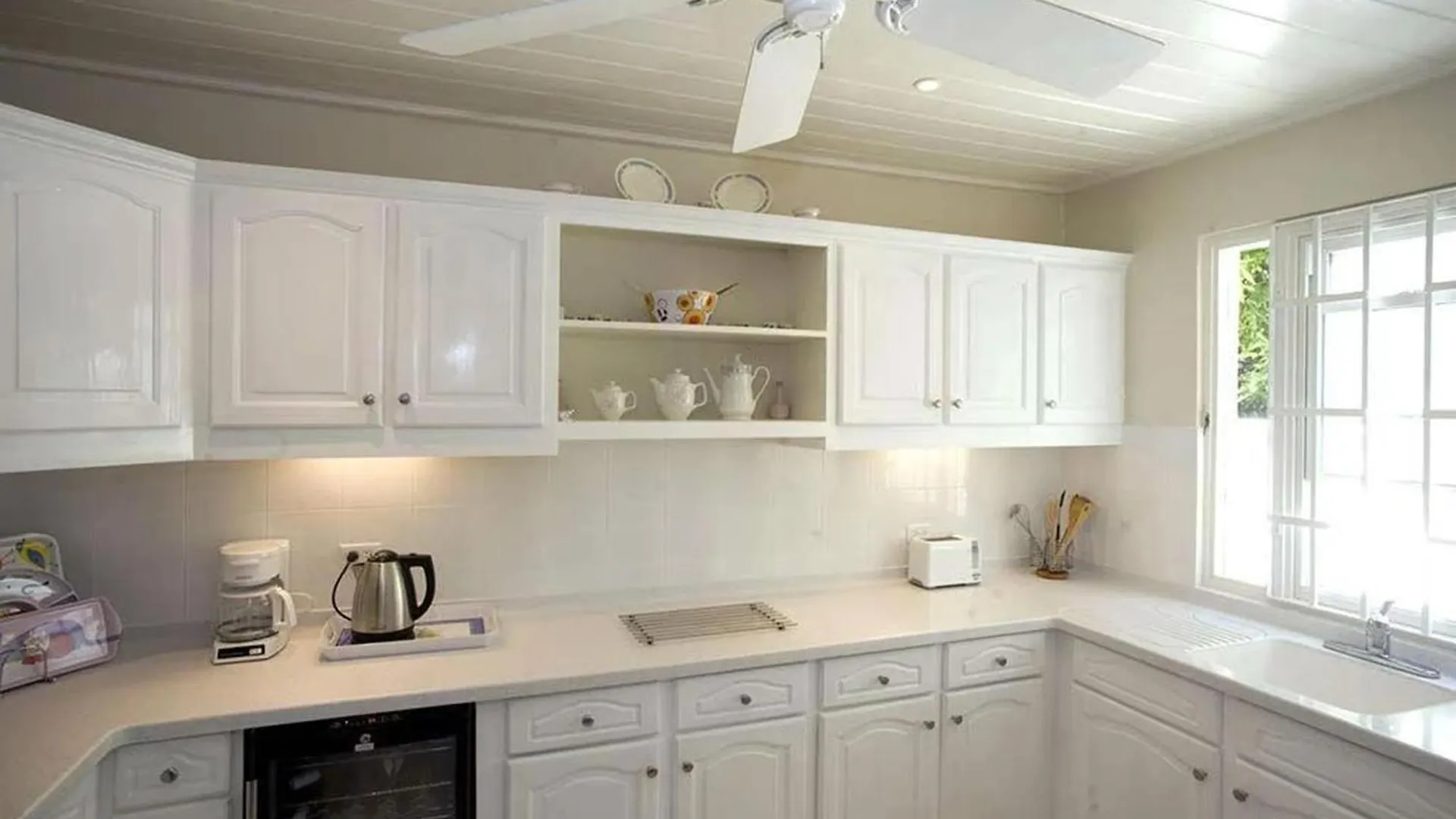 Tatil Evi This Enchanting 3 Bedroom, 2 Bathroom Townhouse Is Nestled Mere Moments Away Fro Saint James Barbados